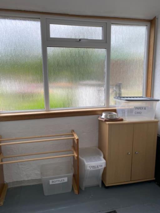 St John'S Flat Spacious Accomodation Dalry  Exterior photo