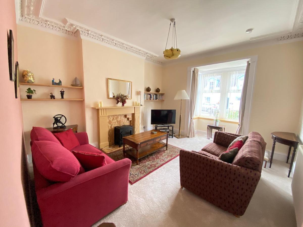 St John'S Flat Spacious Accomodation Dalry  Exterior photo