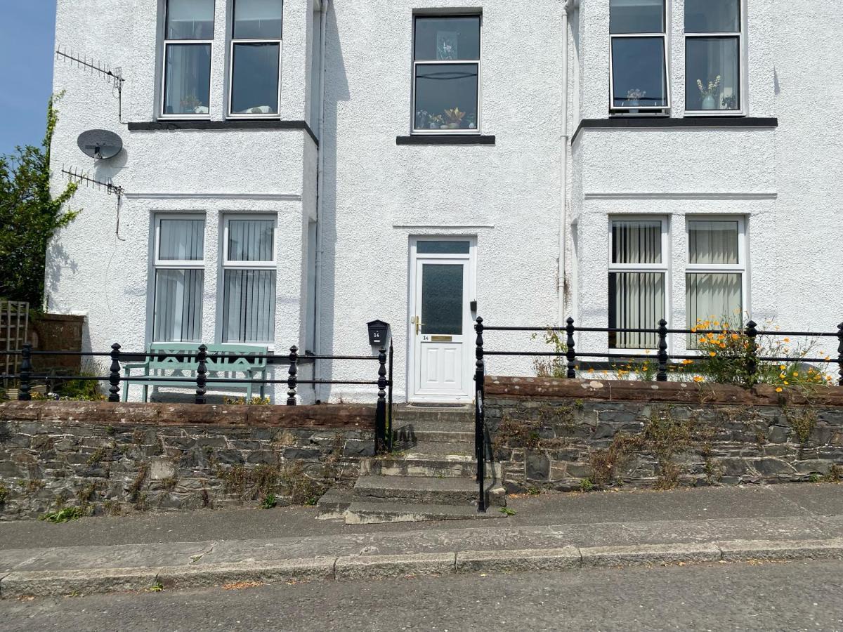 St John'S Flat Spacious Accomodation Dalry  Exterior photo